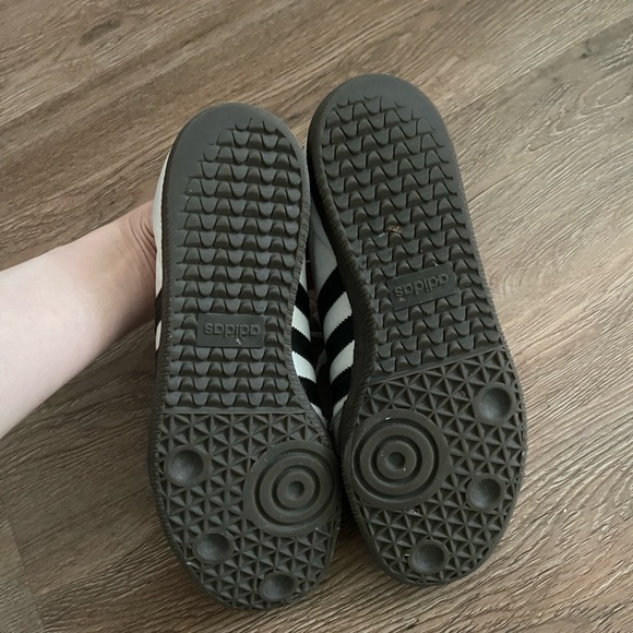 Adidas Samba OG White and Gray Sneakers Classic Design - Picture 2 of 3